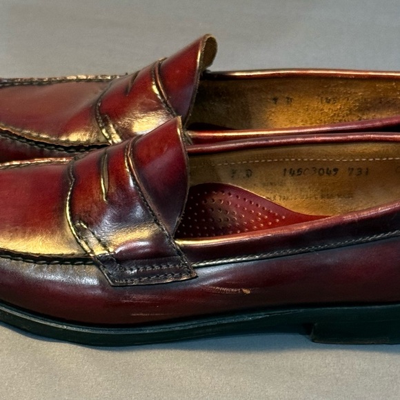 G.H. Bass & Co. Burgundy Loafers main image 13